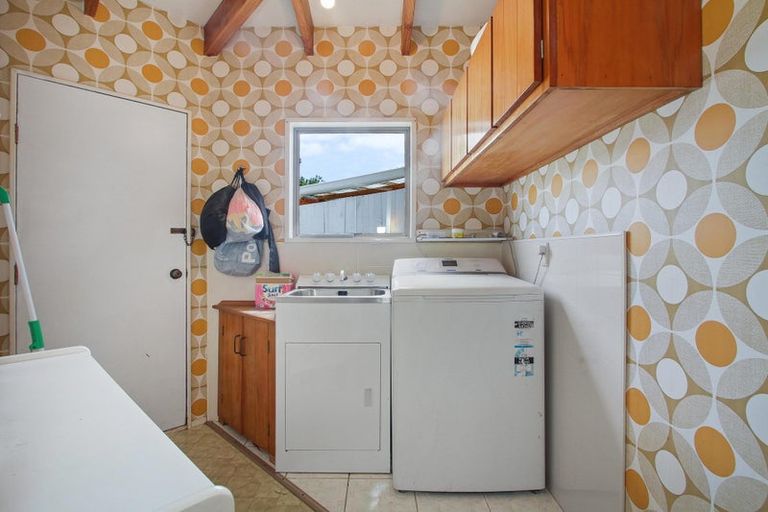 Photo of property in 9 Constable Road, Waiuku, 2123