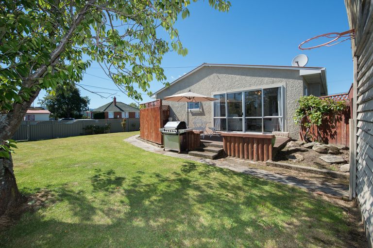 Photo of property in 1 Dunbar Place, Mosgiel, 9024