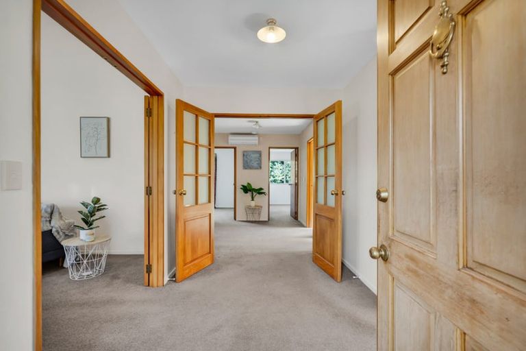 Photo of property in 363b Mangorei Road, Merrilands, New Plymouth, 4312