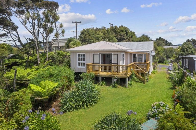 Photo of property in 92 Greenslade Road, Raglan, 3295