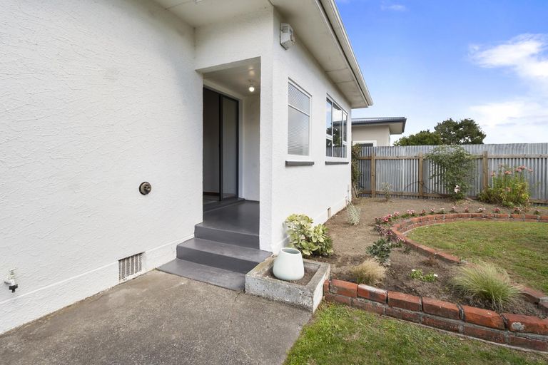 Photo of property in 63 Guy Avenue, Takaro, Palmerston North, 4410