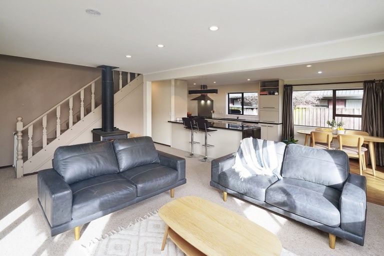Photo of property in 145 Royal Park Drive, Parklands, Christchurch, 8083