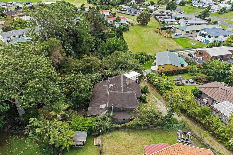 Photo of property in 37 Macloughlin Drive, Te Puke, 3119
