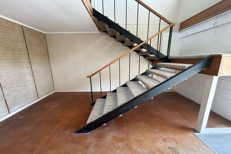 Photo of property in 2/26 James Evans Drive, Northcote, Auckland, 0627