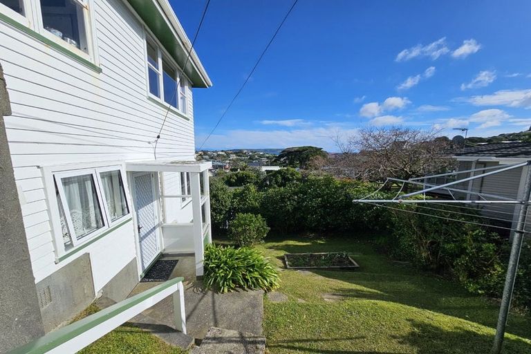 Photo of property in 15 Thornley Street, Titahi Bay, Porirua, 5022