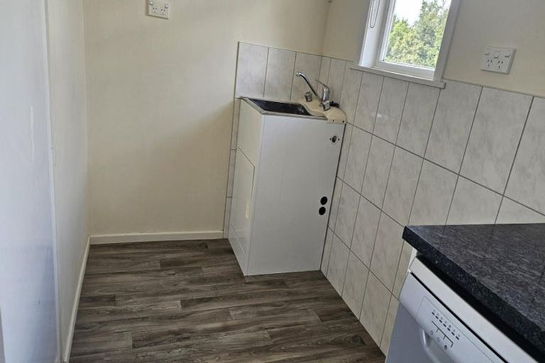 Photo of property in 4 Ranui Avenue, Ranui, Auckland, 0612