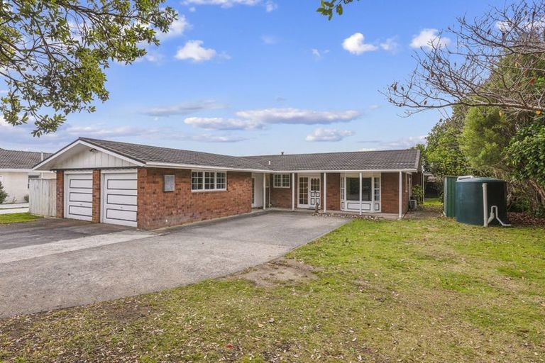 Photo of property in 37 Kapanui Road, Waikanae, 5036