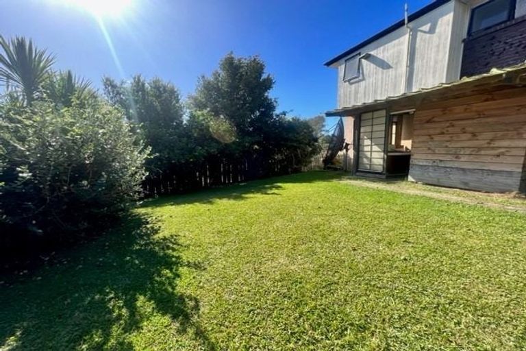 Photo of property in 2/52 Galloway Crescent, Farm Cove, Auckland, 2012