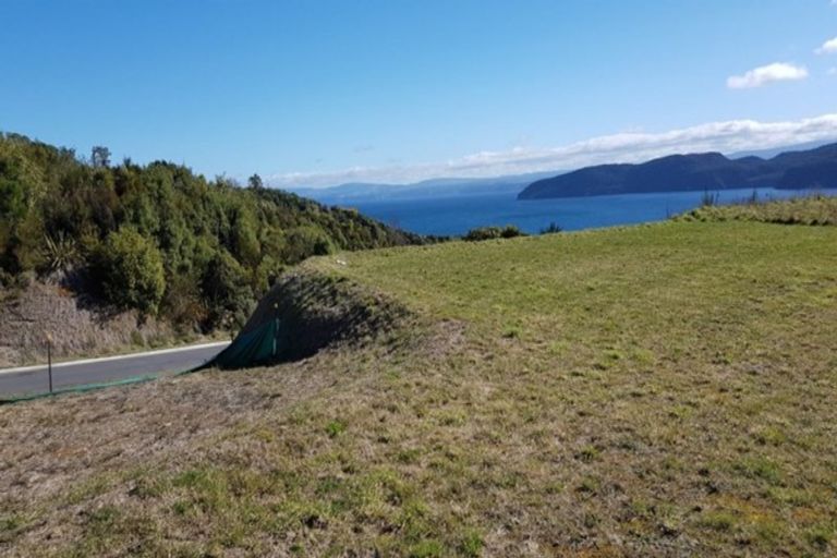 Photo of property in 3 Sparrowhawk Way, Kinloch, Taupo, 3377