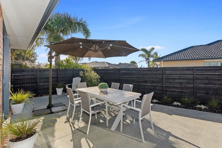 Photo of property in 50 Ocean View Rise, Ruakaka, 0116