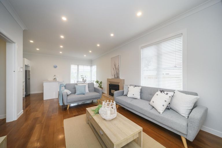 Photo of property in 9 Milverton Avenue, Hokowhitu, Palmerston North, 4410