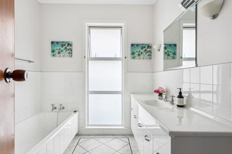 Photo of property in 47a Seddon Crescent, Whataupoko, Gisborne, 4010