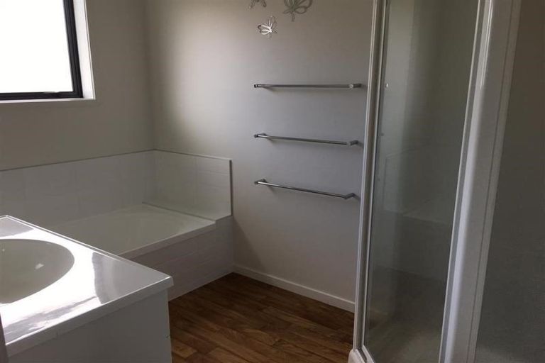 Photo of property in 10 Mckenzie Place, Rototuna North, Hamilton, 3210