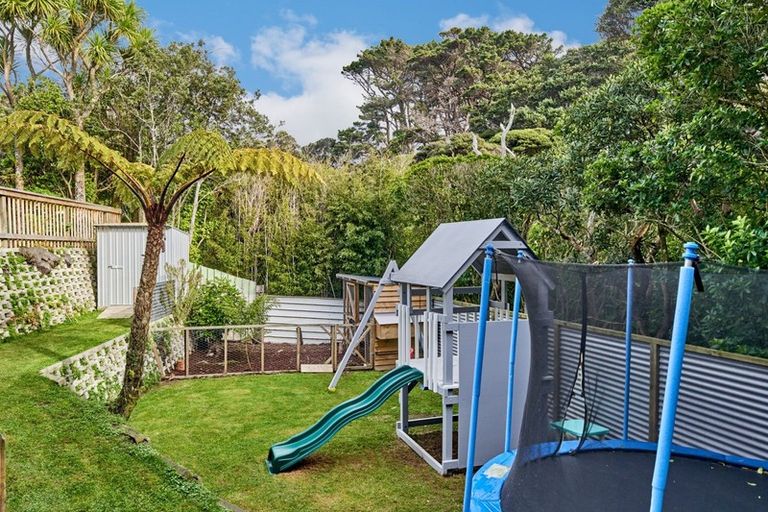 Photo of property in 2 Waimarino Road, Pukerua Bay, 5026