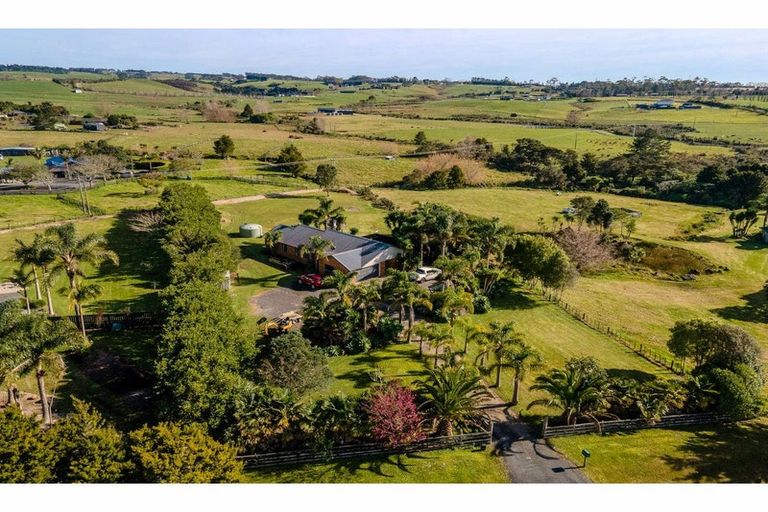 Photo of property in 530 Waimate North Road, Kerikeri, 0293