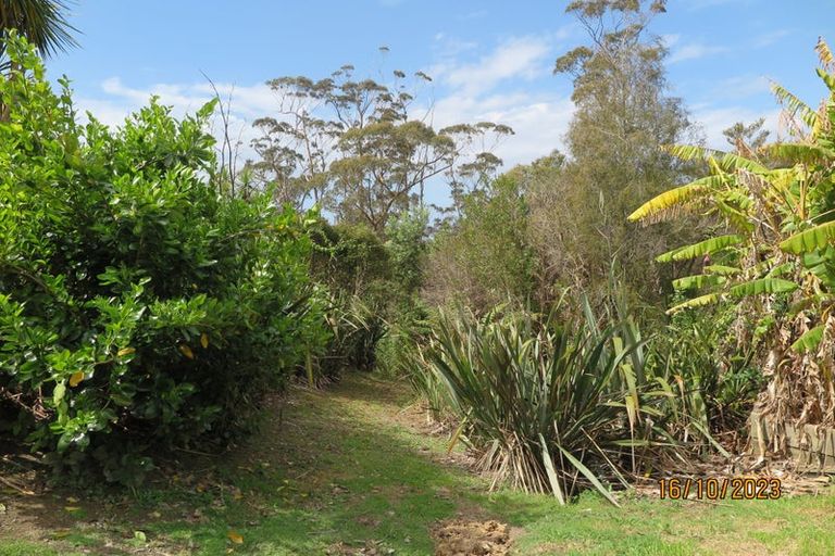 Photo of property in 6a Roberts Road, Matakatia, Whangaparaoa, 0930