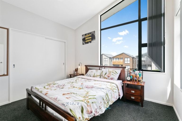 Photo of property in 5 Courage Road, Papakura, 2110