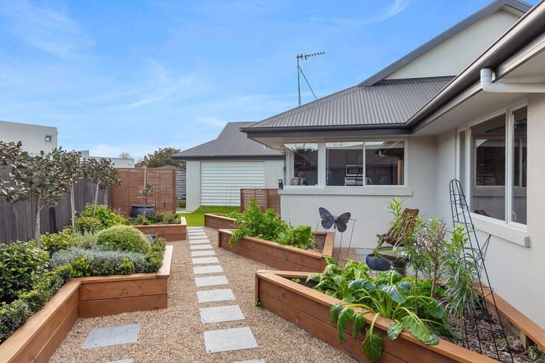 Photo of property in 7 Bayswater Court, Huntington, Hamilton, 3210