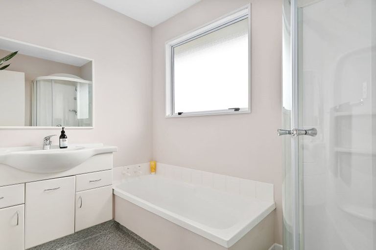 Photo of property in 1/475 Wairakei Road, Burnside, Christchurch, 8053