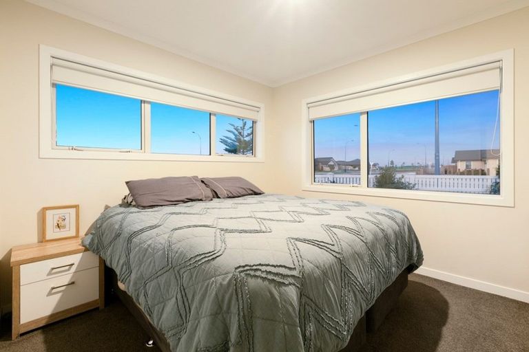 Photo of property in 2 Livingstone Drive, Papamoa Beach, Papamoa, 3118