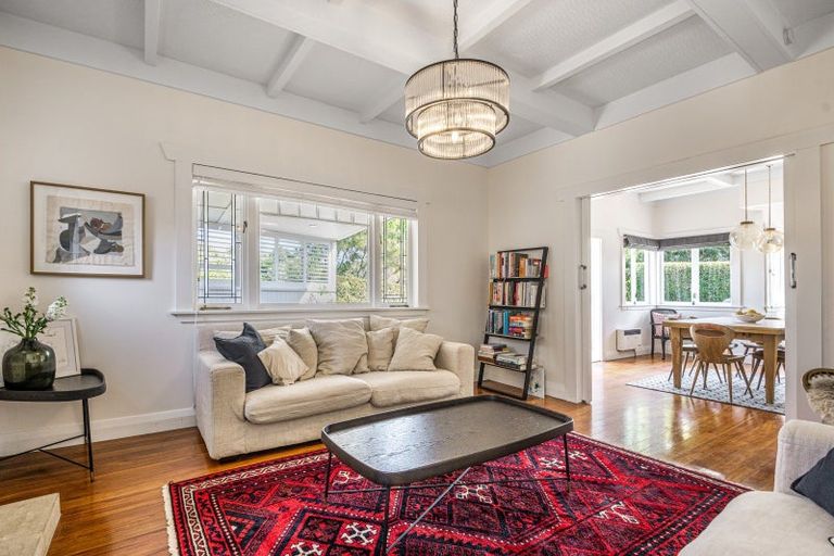 Photo of property in 2/46 Gladstone Road, Northcote, Auckland, 0627