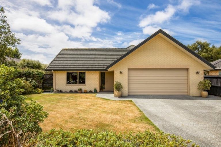 Photo of property in 6 Ambrose Place, Rangiora, 7400