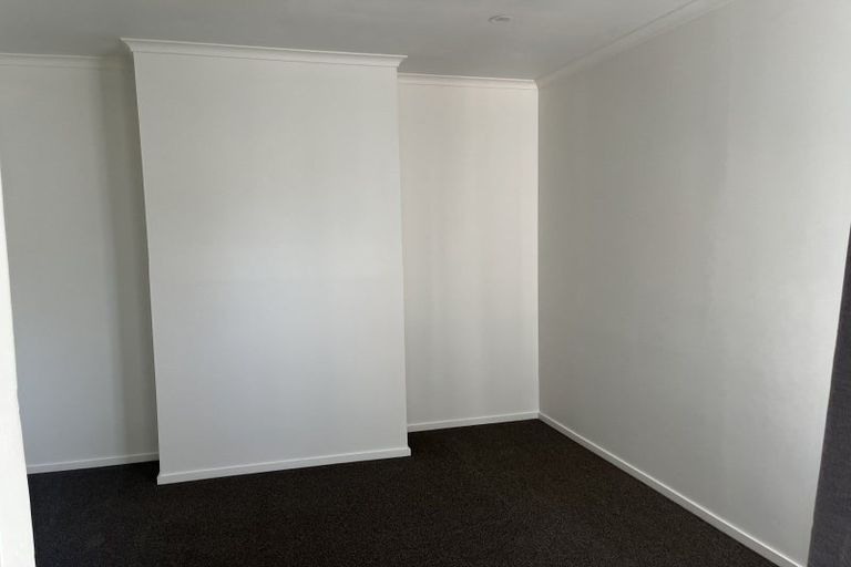 Photo of property in 505 Featherston Street, Roslyn, Palmerston North, 4414
