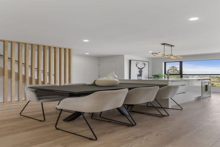 Photo of property in 8e Howe Street, Howick, Auckland, 2014