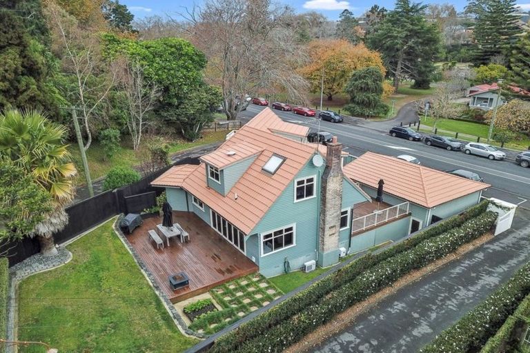 Photo of property in 58 Memorial Drive, Hamilton East, Hamilton, 3216