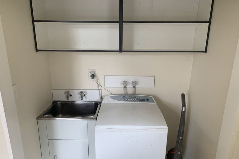 Photo of property in 42 Makora Road, Otaihanga, Paraparaumu, 5036