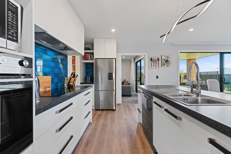 Photo of property in 28 Maunganamu Drive, Wharewaka, Taupo, 3330