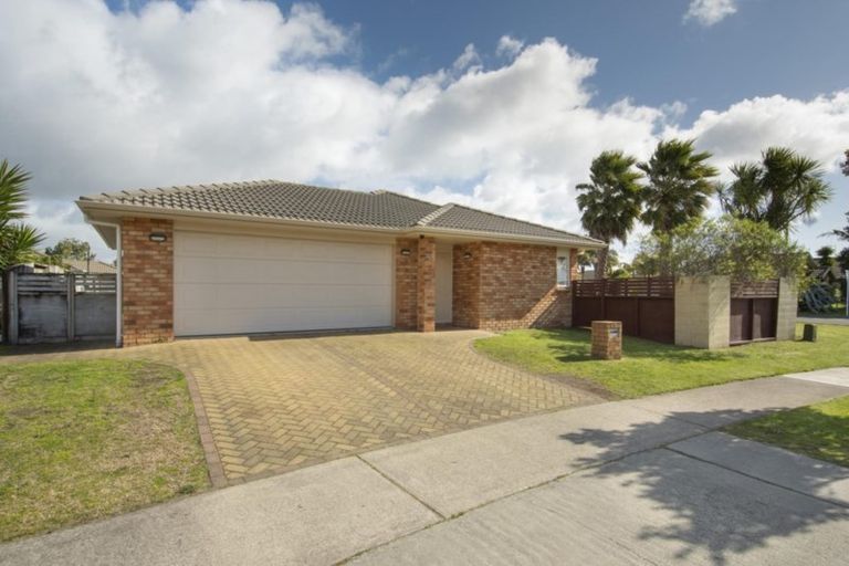 Photo of property in 12 Palomino Place, Papamoa Beach, Papamoa, 3118