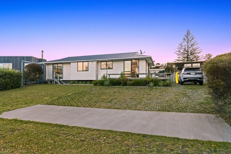 Photo of property in 11 Kitty Frazer Lane, Omaha, 0986