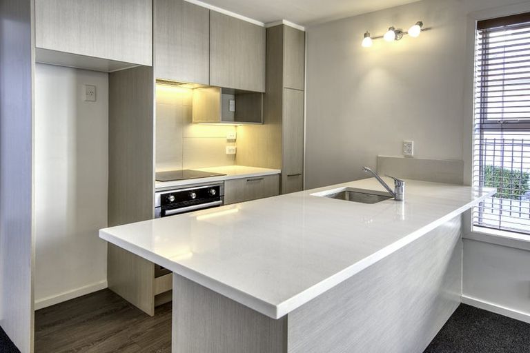 Photo of property in 5/290 Barbadoes Street, Christchurch Central, Christchurch, 8011