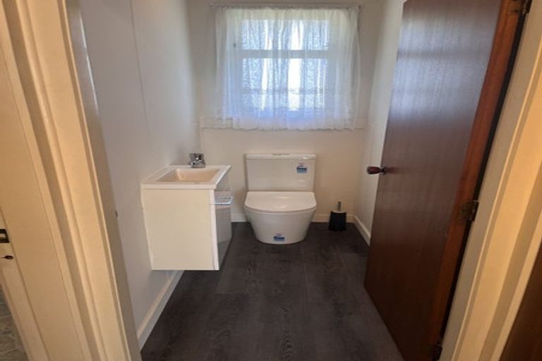 Photo of property in 67 Russell Street, Westport, 7825