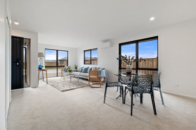 Photo of property in 27 Stackwood Avenue, Woodend, 7691