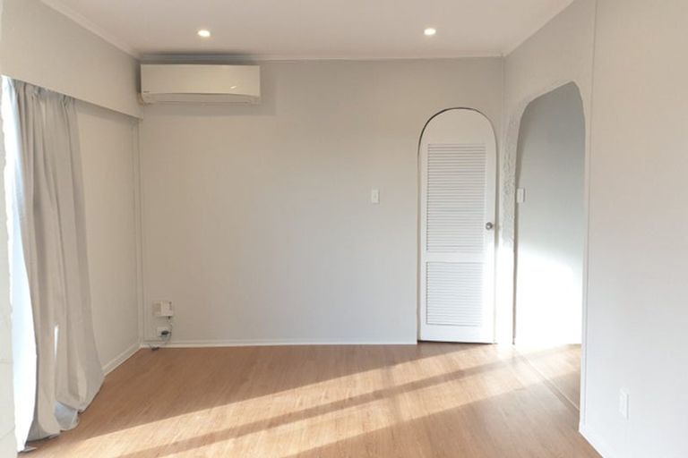 Photo of property in 5 James Street, Glenfield, Auckland, 0629