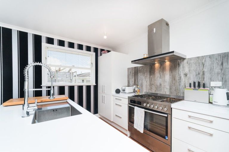 Photo of property in 9 Richmond Avenue, Takaro, Palmerston North, 4410