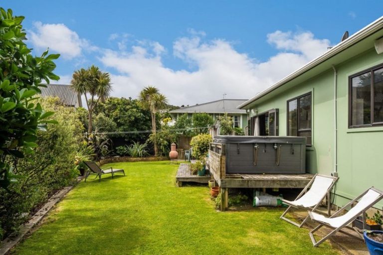 Photo of property in 9 Richard Street, Titahi Bay, Porirua, 5022