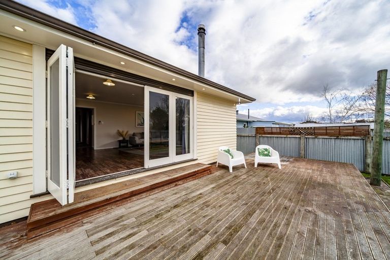 Photo of property in 12 Lake View Road, Waipukurau, 4200