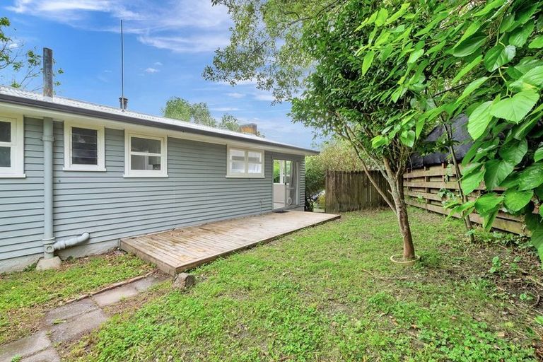 Photo of property in 13a Ribblesdale Road, Henderson, Auckland, 0612