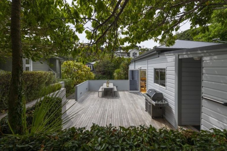 Photo of property in 10 Caprera Street, Melrose, Wellington, 6023