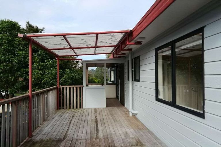 Photo of property in 2/51 Park Road, Glenfield, Auckland, 0629