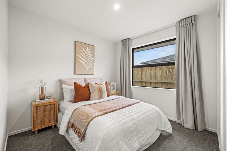 Photo of property in 70 Crossley Avenue, Woodend, 7610