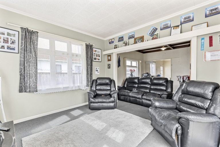 Photo of property in 64 Lyndhurst Street, Takaro, Palmerston North, 4412