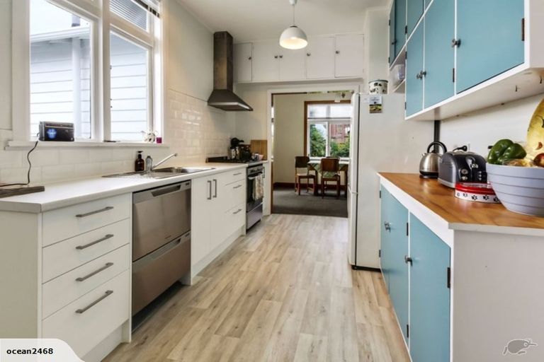 Photo of property in 119 Totara Road, Miramar, Wellington, 6022