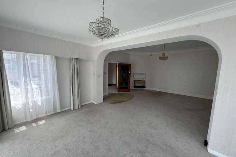 Photo of property in 303 The Parade, Island Bay, Wellington, 6023