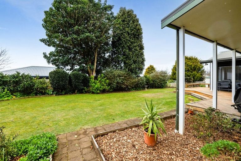 Photo of property in 23b Veale Road, Frankleigh Park, New Plymouth, 4310