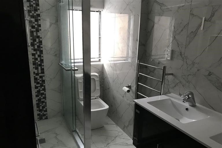 Photo of property in 78 Calluna Crescent, Totara Heights, Auckland, 2105