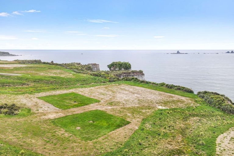 Photo of property in 966b Cape Foulwind Road, Cape Foulwind, 7892